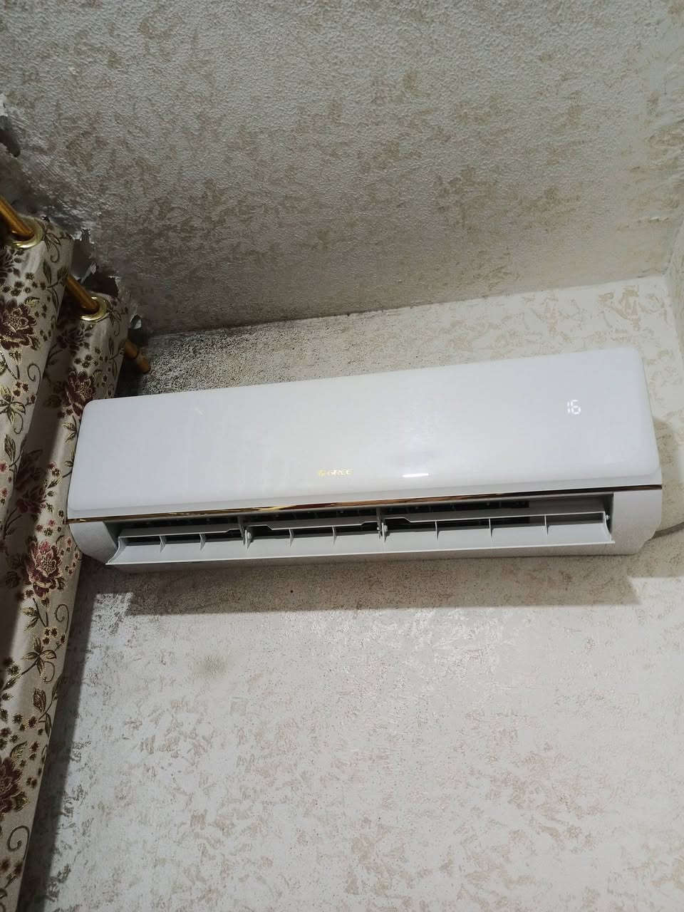 نعمل على تنصيب سبالت وغسل سبالت ونقل من مكان الى اخر اتصال على الرقم اواتساب ***********
