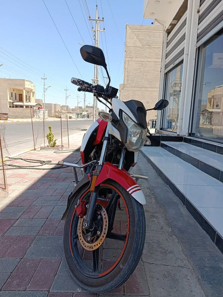 السلام عليكم هاوجي بطح
موديل2019دراجه شلعه ومعدل تخبل ما ناقصه اي شي شغاله صلف وهندر كهربائيات كله شغاله لايت زنون بيه اوراق دراجه مكمركه متواجد خاص وعلى هذا الرقم ***********السعر
