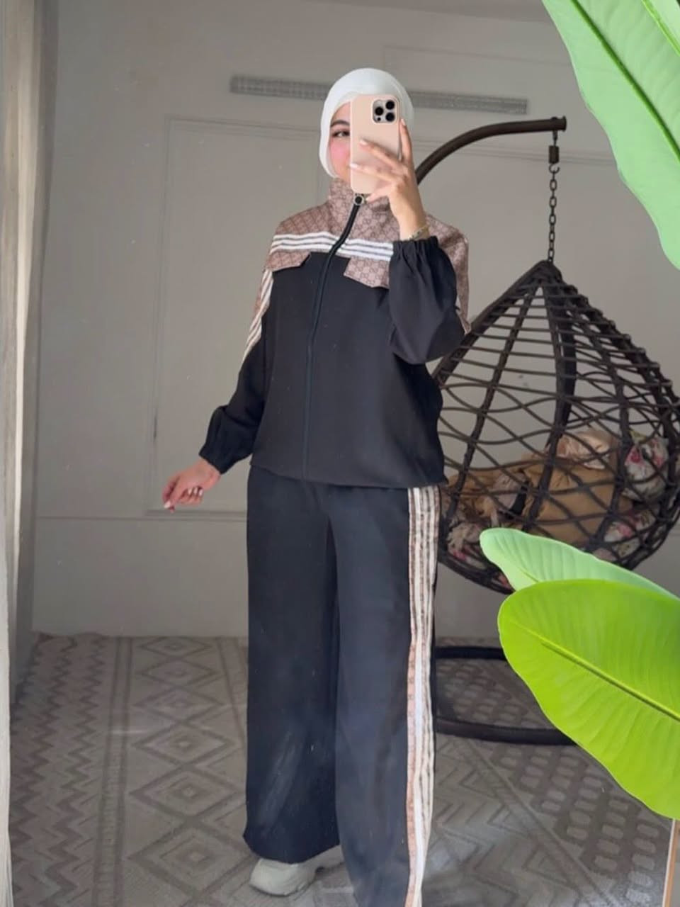 🔥بيت البدر تلكون يمنه احلى وارقى الموديلات 🔥
💸وبأسعار تنافسية يعني لدوخين ولتحتارين يمنه كولشي تلكين 💸
💛🩷🩵🤍❤️سوت درجه اولى خامه ولا اروع 🩵🤍💛
🦦🙄سعر السوت ٤٠ الف فقط لحكو 🦦🙄🤦🏻‍♀️
🚚يوجد توصيل لجميع محافظات العراق 🇮🇶 ٥ الاف فقط 🚨
العنوان بغداد السيديه شارع التجاري قرب مرطبات الرواد 1️⃣
وايضا المحل السيديه شارع التجاري مقابل عزوز حاجه الف 2️⃣
للحجز والاستفسار خاص او على الواتساب او تتصلون بالرقم *********** 📲

#بيت_البدر #الشعب_الصيني_ماله_حل😂😂 #اكسبلورر #اكسبلور_فولو #اكسبلور
