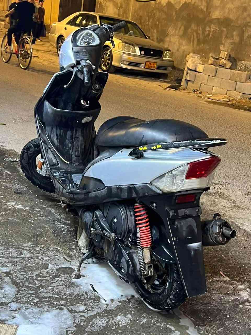 دراجه ماكس عدله دراجه حلو وناعمه ومكينه ناعم كلشي شغال كلوبات عينه اشاير قفال دراجه مامتعوبه من شغل لبيت سعر 550 مكاني البصره الجمهوريه رقمي ***********
