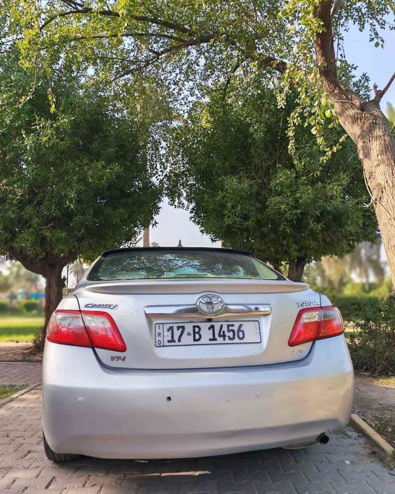 السلام عليكم ( للبيع ) تم تنزيل السعر للحاجه الماسه 

تويوتا كامري موديل 2009 محدث 
بجم 2011  
السياره اخت الجديده 

محرك 4 سلندر 2400 كير جدد خير من الله  رقم انكليزي باسمي17 شرط التحويل يعني وين مايعجبك اتحول بأي محافظه  

 وارد امريكي حادثها جاملغ امامي فقط صبغتها حزام ع ايدي على اثر جراد بدون معجون اوضربه 

  مواصفات :- شاشه جبيره / كاميرا خلفيه / بلوتوث رام خزن / تحكمات جهتين 

 كير ومحرك بلاديات خير من الله
تبريدها منظومه كامله بدلتها جديد يعني
كمبريسر وراديتر وبطل وتنظيف الدوره كامله
بحيث تبريدها ماتكدر تخلي ع4او3 الا تقلله
تبريدها مجمده❄️
 صدر ورا وكدام مبدله جديد تخم تاير جديد باتري قبل اسبوع شديته جديد جامها كهربائياتها سنتر لوك كله بشرط شركه سياره مال جناي وين مايعجبك اطلع وترايها مال جديده لا تسمع صوت ولاطكه ولا وحيف واما السرعه فعباره عن صاروخ🚀  

العنوان:-بغداد/قرب مرور الكاظميه 
السعر :- 92 ورقة 
للاتصال ***********@

وبالعافيه على صاحب النصيب ❤ بغداد, العراق
