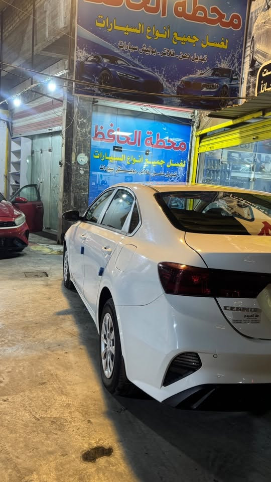🚗 للبيع | كيا سيراتو خليجي 2024
✅ موديل: 2024
✅ خليجي
✅ رقم بغداد
✅ محرك 2000 سي سي (4 سلندر)
✅ الممشى: 79,000 كم
✅ مكفولة (كفالة عامة + كفالة المحرك)

الملاحظات:

* خدوش بسيطة بالباب الخلفي الأيمن.
* ضربة خفيفة بحافة باب السائق فقط.

💰 السعر: 16,200 دولار
🤝 قابل للتفاوض مع المشتري الجاد.

📍 الموقع: بغداد – الغدير / ساحة ميسلون

📞 للتواصل: ***********
