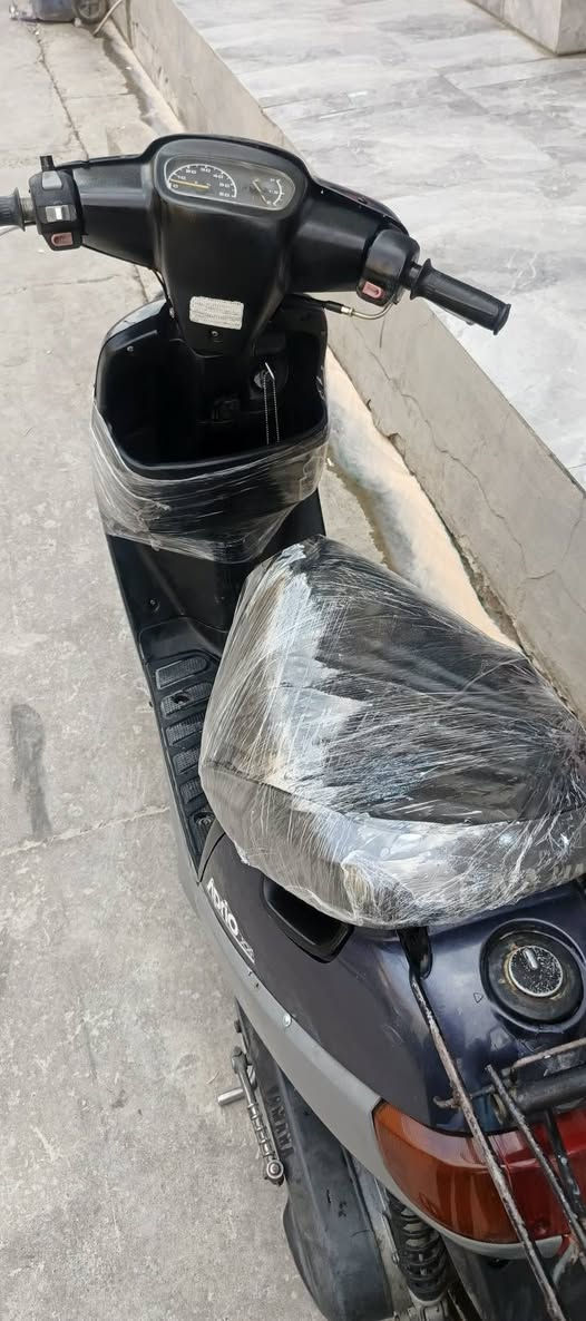 ماطور بوتين للبيع نضيف ماطور شغال يحتاج اشوية مصروف قليل ماطور متروك بس شغال شرط عنوان الموصل حي الملايين
السعر 280 و بي مجال بسيط ***********  واتساب
