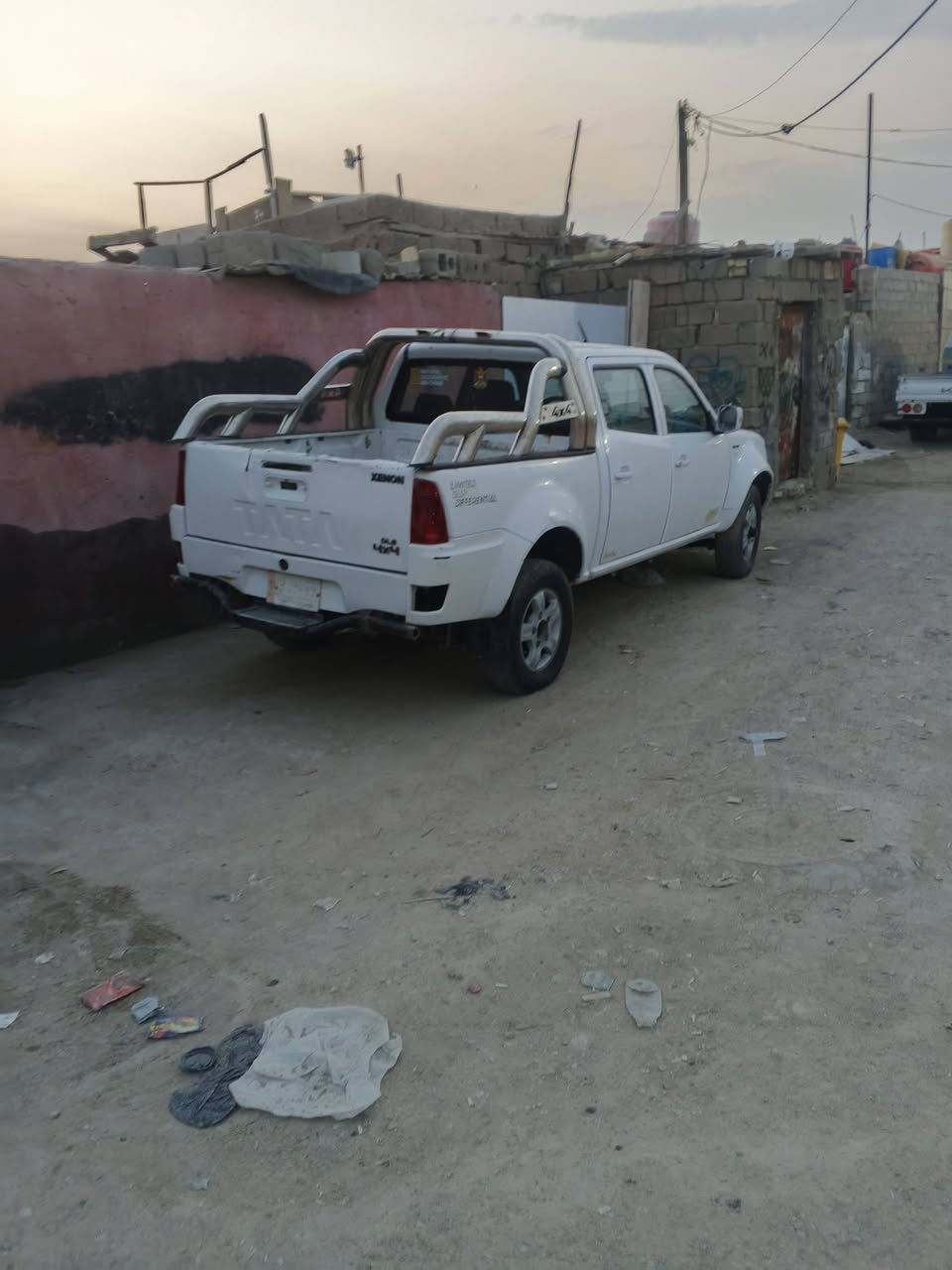 سلام عليكم سيارة بيكم البيع مديل 2103مكينة كاز مكان بصرة حيانية اول الاين ***********
