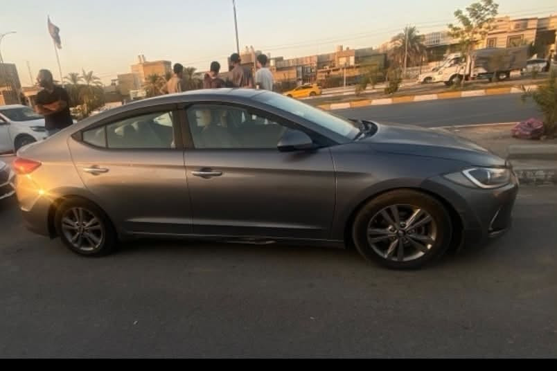 النترا موديل 2018 وارد امريكي حرة باسمي رقم ذي قار انكليزي حادثها بنيد ضربه خفيفه..السعر 115$ وبيها مجال للاستفسار التواصل على الرقم ***********
