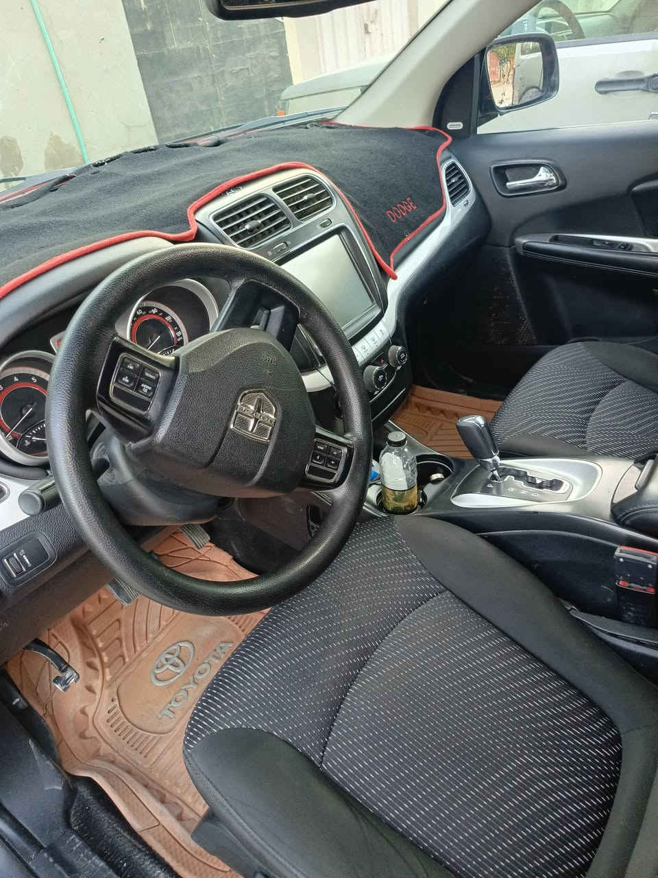 السلام عليكم..دوج جورني موديل 20ماشيه 80 نظيفه كلش محرك كير حداديه تبريد وكاله بيها ثلاث قطع باب وبنيد تبديل وجاملغ صبغ بدون دواخل اوشواصي رقم نجف مداورة باي وقت ..السعر 130..اربعه سلندر..مراوس بهافال h6موديل 20....***********
