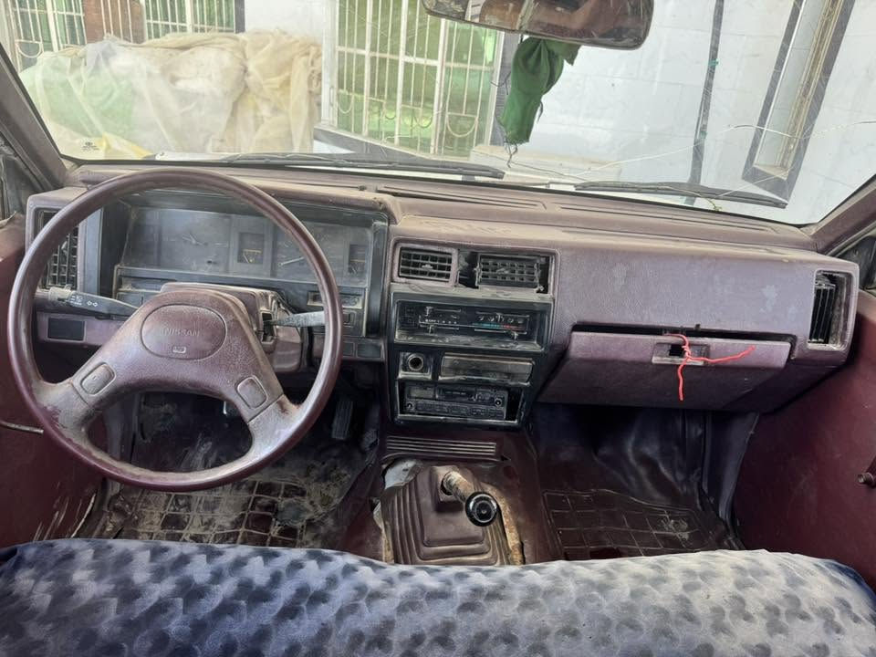 سلام عليكم بيكم نيسان موديل 89 رقم بصره سنويته صاقطه  سياره جاهزه شقل وطلع مكينه وكير خير من الله المكان بصره قضاء الصادق  بني منصور ملاحضه شرط التحويل  السعر 35 وبيه مجال الرقم واتساب هاتف موجود  ***********
