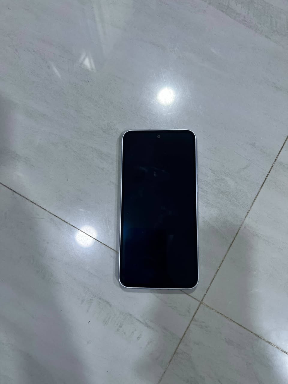جهاز سامسونج للبيع A35 ابيض فول نظافه استخدام قليل ذاكره 256
السعر: 370 وبي مجال  ***********
المكان الرمادي الخمسه كيلو
