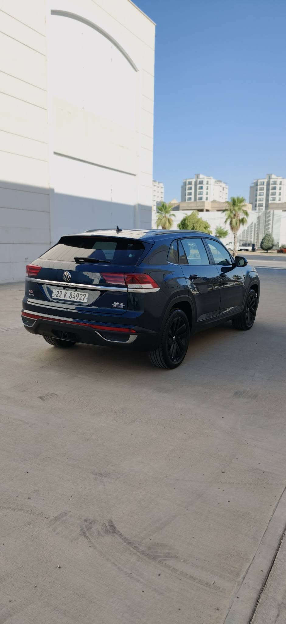بسم الله الرحمن الرحيم 

                     Volkswagen Atlas SE 2023

🟩 السعر :-235 ورقة وبيها مجال 🟩 
المواصفات:-

سعة المحرك:-  3.6 V6  المرغوب 
المسافة المقطوعه :34 الف ميل
اللون :- اخضر غامق  
الموديل:- 2023

الاضافات#👇👇
 شاشه كبيره 
فرش جلد كريمي 
تحكم سرعه
تحكم مسجل 
ويل 19
كراسي مدفيه
رادار امامي  
كشاف
حساس تجاوز
شفتات كير سبورت 
ايرباك فقط استيرن ومبدل بلادي 
مكان السيارة اربيل 

🚘🚘  حادث السيارة بنيد صبغ بالنسبة للدواخل شي بسيط🚘🚘 

-  او الاتصال على الرقم التألي

 Messenger _ WhatsApp _ IMO  _Viber

 ***********-*********** أربيل, العراق
