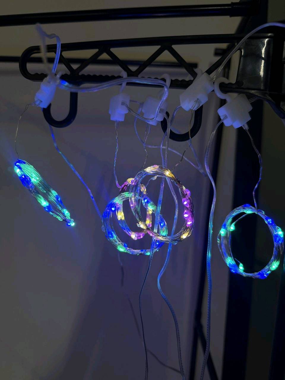 ✨ غيّر أجواء بيتك بلمسة وحدة! ✨

ستارة الإضاءة LED النحاسية 3×3 متر 🌈
تخلي الشبابيك والجدران تلمع بأجواء حلوة ومميزة، سواء للبيت، غرفة النوم أو للمناسبات 🎉

🌈 ألوان متعددة
🎛️ 8 أوضاع إضاءة مختلفة
🎮 تحكم بالريموت
🔌 تعمل بالـUSB
📏 قياس 3×3 متر
💡 سهلة التركيب والاستخدام

ركّبها وخلي كل زاوية بمكانك تصير أجمل