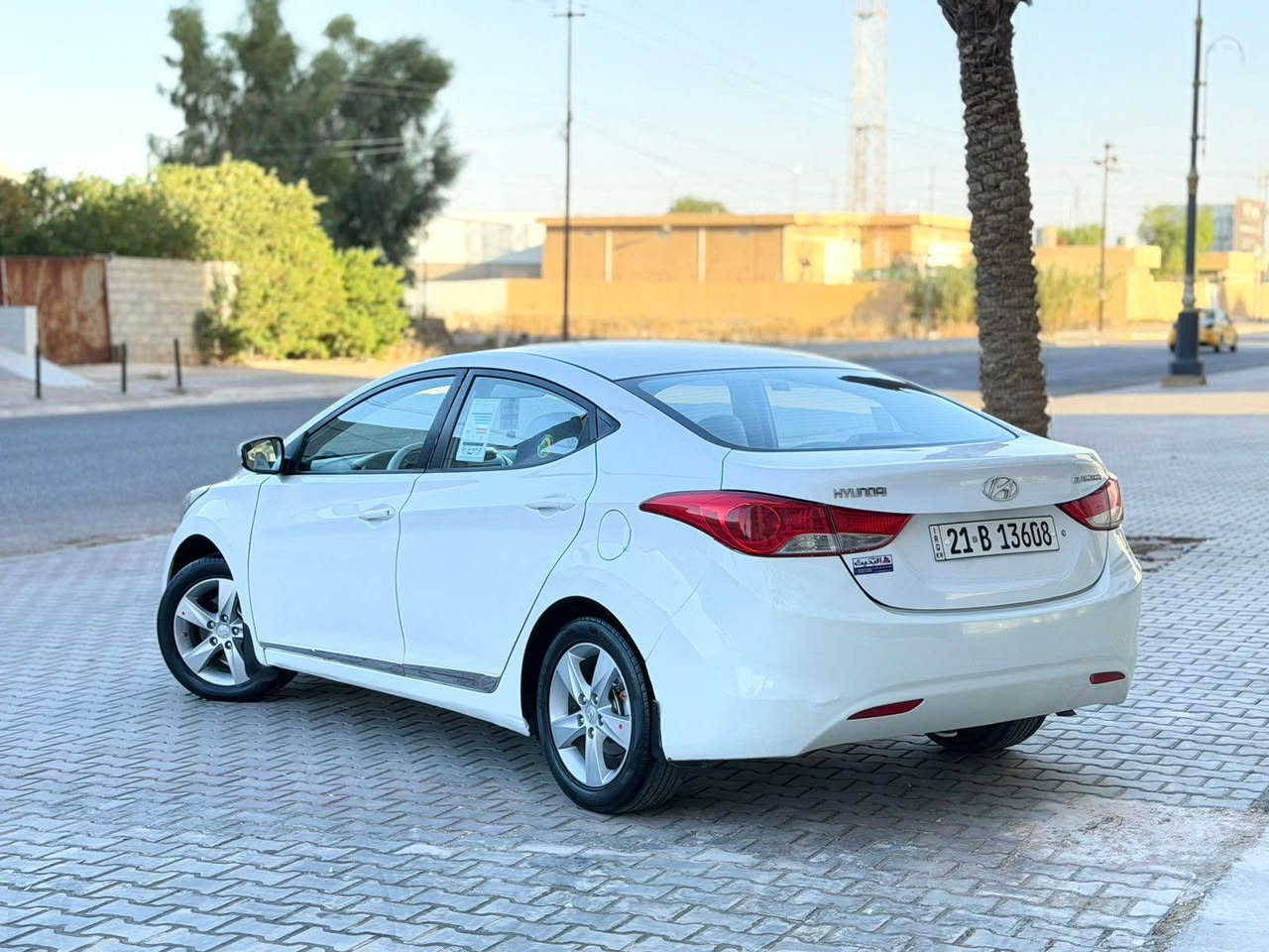 سلام علايكم 
النترا موديل 2012 خليجي 
مصفات  داخل اصفر تحكم استير كشن جك حساس خلفي. كاميره. تحكم استيرن  تحديد سورع

كير محرك بشرط لا  صوت لا صرف  لا بخار  ولا مفتوح  محرك 18  

 سنويه جديد رقم دولي  هزه جديد سياره بسمنه شرط تحويل وكاله 

سياره بي 3 قتعه صبخ بدون جكه دواخل بدون ايرباك 

سعره 92 بي مجال قليل 
*********** كركوك, العراق

