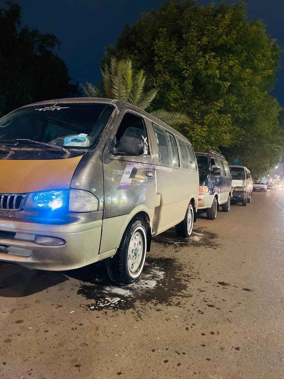 بريجو للبيع موديل99كير ومكينه واكسل مكفولات تخم تاير وصدر جديد وتبريد ويه السويج ثلج كهربايات جاهزه دوشمه جديده وسياره جاهزه كبل للشارع المكان بغداد ابو غريب اي استفسار الاتصال على رقم صاحب السياره ***********
