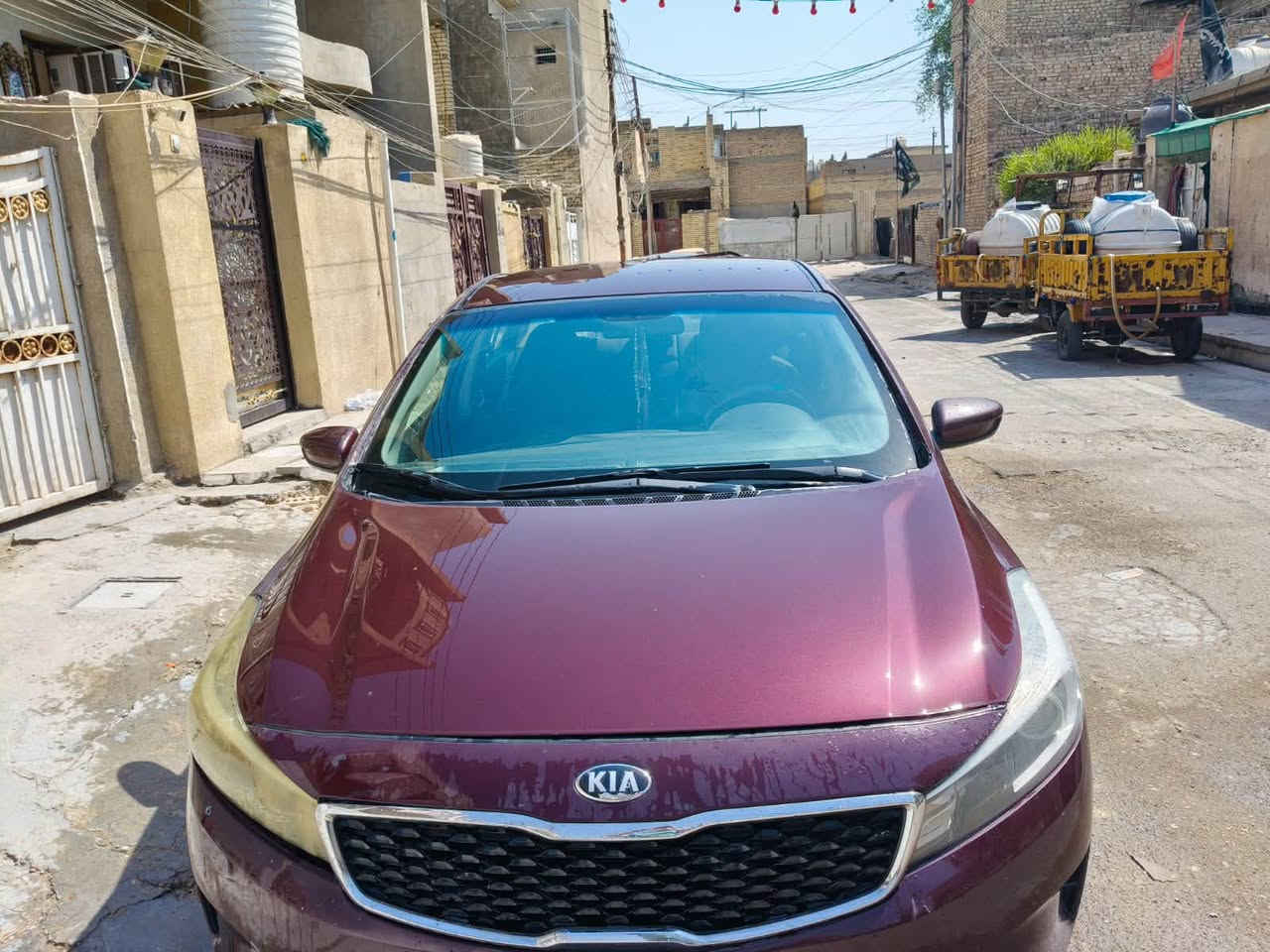 سلام عليكم كيه فورتي موديل 2018 مكينه 2000دوش موصفاته معروفه شاشه بلاديه فول تحكم ستيرن حادثه امريكه جاملغ الأمامي فقط تبديل بدون دواخل ودعاميه خلفيه فيبر كلاص سياره ليبل واحد ماعده جاملغ ماشيه 83 ألف هزه جديده رقم أنكليزي  اتصال ***********
