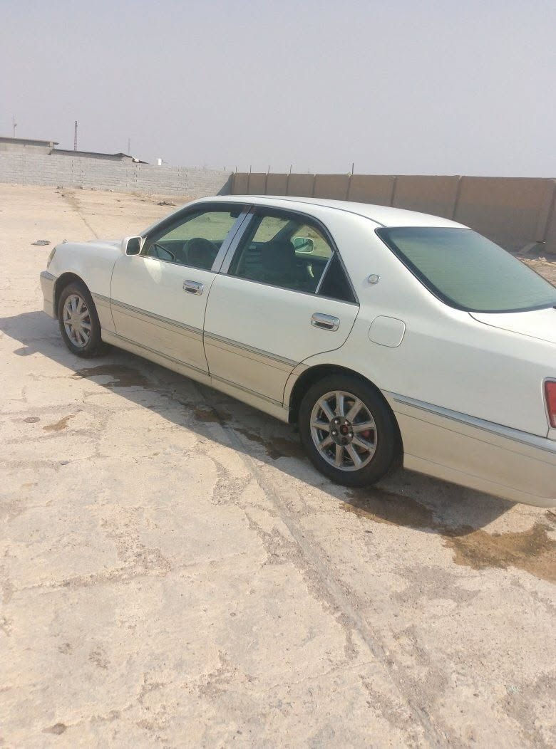 سلام عليكم سياره جنون للبيع دكمتين رقم بصره نكليزي سنويه لغايت30 لسعر 85علمن سيارة نقل العنوان بصره ***********
