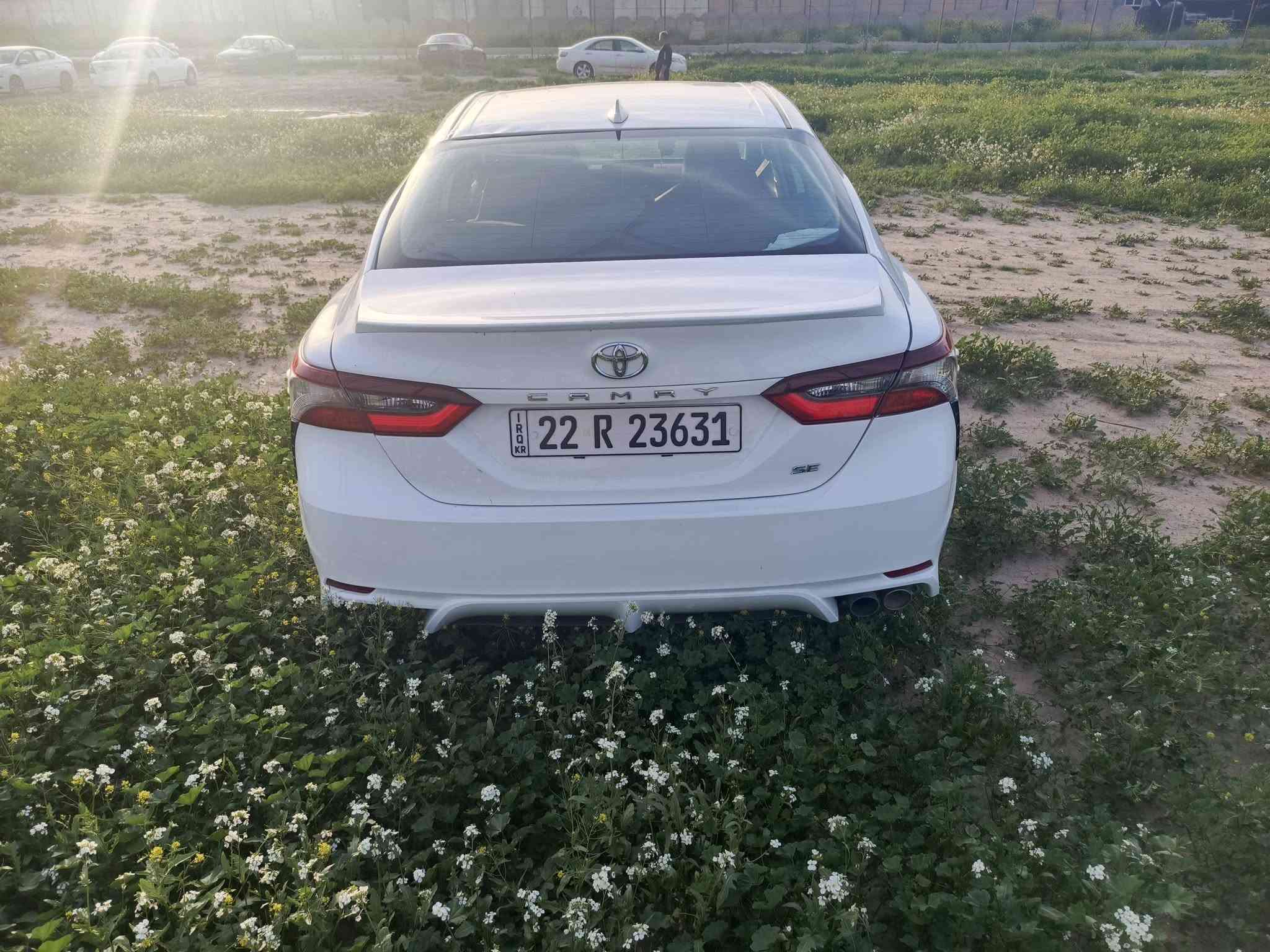 كامري 24 امريكا SE بيه 3 قطعه صبغ بونيت وجاملغ خلفي وباب مبدل خلفي جاملغ وباب بدون دواخل  بس من كدام بيه راس شاصي مرقم بسمي كوبون بنزين كركوك وياها سعرها بلاش بلاش 188 تعرف ابيض و24 ماكو هيجي سعر ***********
