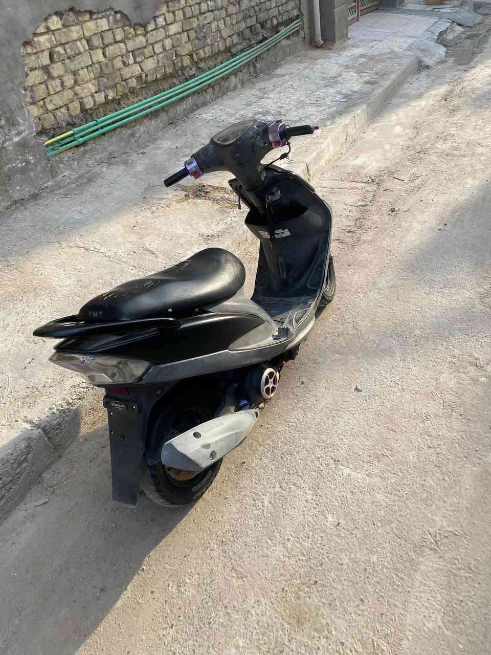 ماكس • بنفسجي • كابريتر