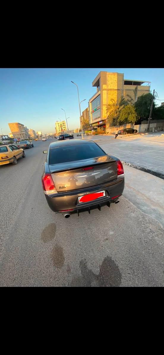 للبيع - اوباما (كلايسلر) SRT
موديل 2014 محدث 2019 

مكينة HEMI 6.4 حدادي - مكينة وكير كله جديد
كصة جنطة
السيارة جاهزة من كلشي حتى مشتريلها حجر ب5 ورقات متومة طبق الأصل

+ المواصفات:
دواخل جلد أسود ملكي
تحكم كامل بالكشنات
دبل بانوراما كهربائية - كلها شغالة
نخم تاير جديد 
اللون فيلي
التبريد ثلج 
S
السعر المطلوب: 67ورقة
المكان: البصرة 
***********
سيارة نظيفة وجاهزة
