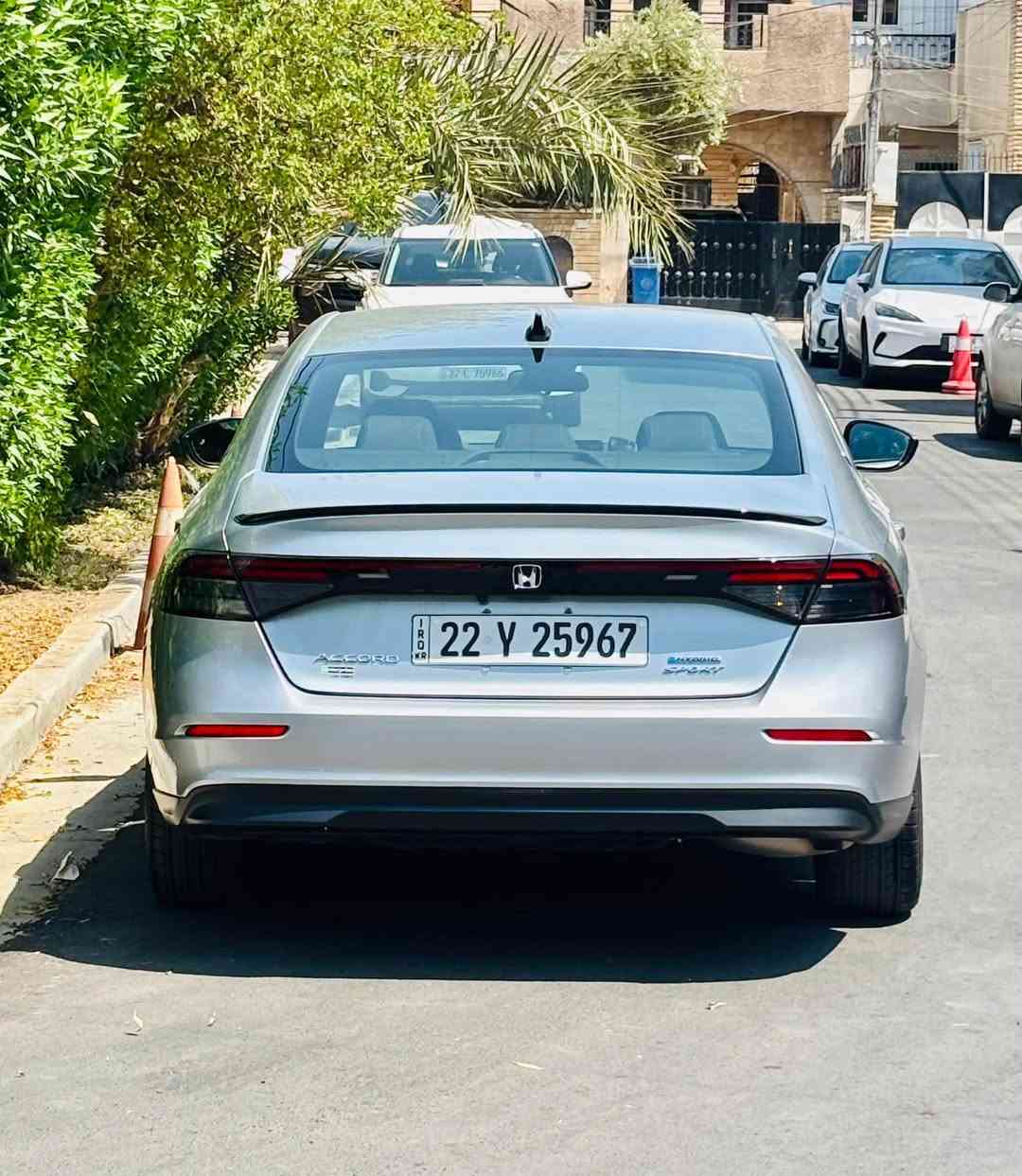 السلام عليكم 
هوندا اكورد سبورت هايبرد 2024
رقم اربيل تحويل ثاني يوم 
ماشيه 33 الف 
حادثه باب فقط او مصبوغ بدون دواخل بدون اي شي ايرباك برده طاك وراجع سستم 
مكان السياره المنصور 
سعر ( 215 ورقه )
***********
*********** واتساب

