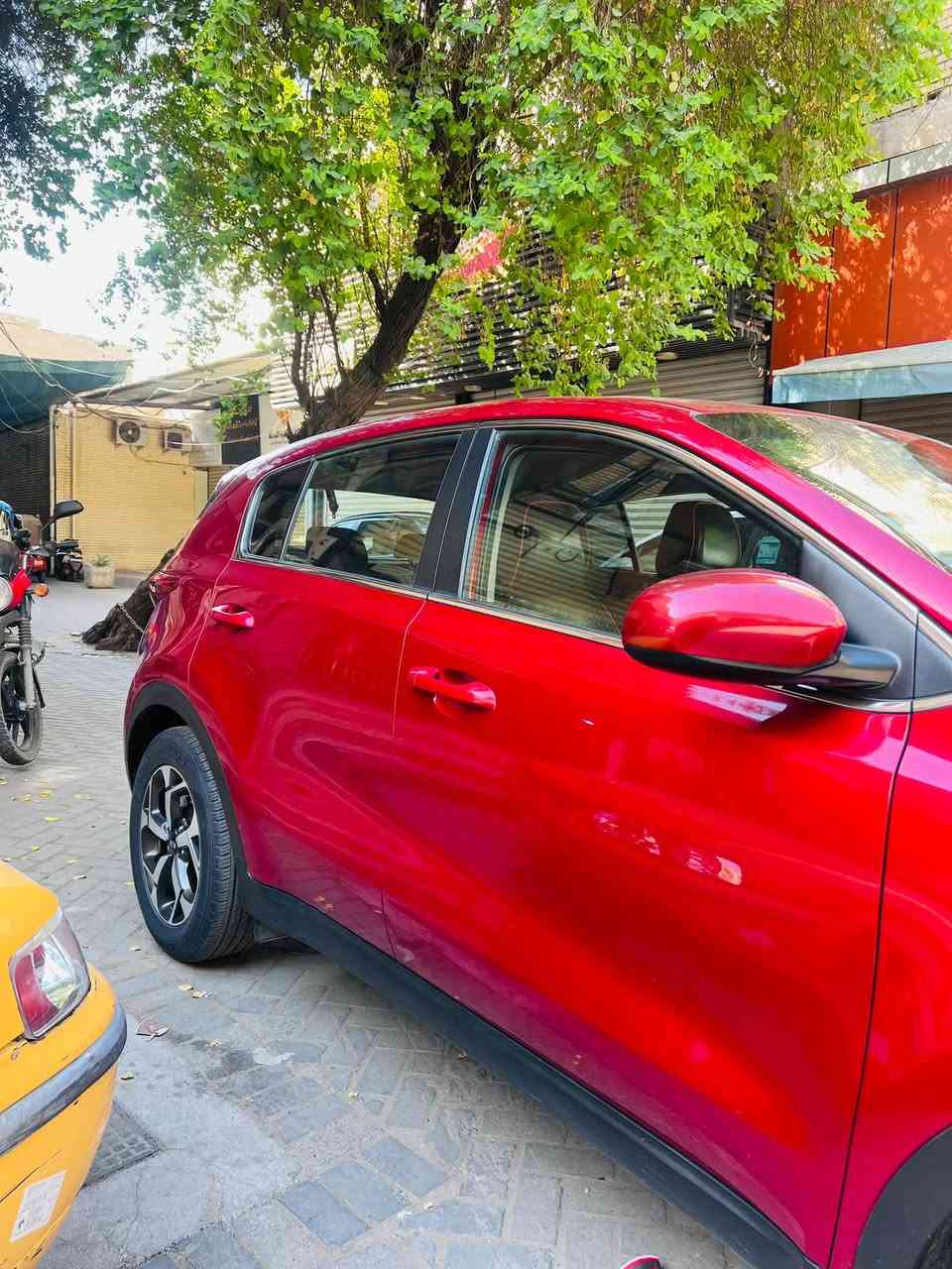🔥  للبيع | كيا سبورتج 2022 🔥

لأهل الذوق واللي يدورون على سبورتج مرتبة ونظيفة 👌

🚘 KIA SPORTAGE 2022
🇺🇸 وارد أمريكي
⚙️ محرك 2400 CC
📍 فئة LX
🛣️ ممشى 58 ألف
✨ نظافة عالية جداً

🔴 الحادث: باب امامي طخه وباب خلفي مفتوح نفسه مرجع وطخه بل بدايه القماره ورصعات صغرر 
بدون ايرباك وبدون صبغ فقط الباب 
💰 السعر: 16,800$

📍 الموقع: بغداد

السيارة جاهزة للفحص والمعاينة، والجاد يجي يشوفها ويحكم بنفسه.

🔥 نظافة + موديل + واستعمال قليل 

📞 ***********
