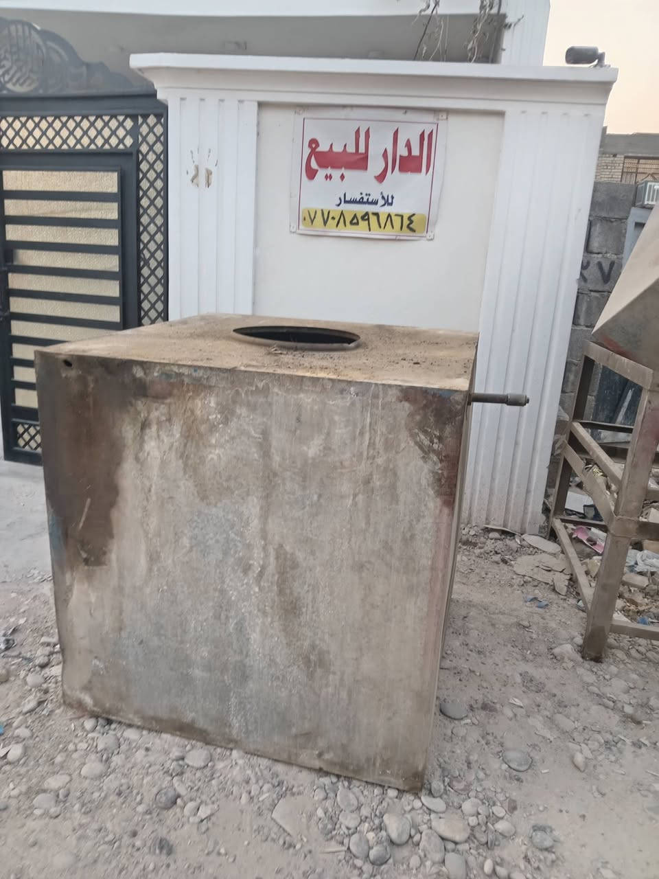 سلام عليكم تانكي البيع سته سعر 350 نضيف عنوان الشعب حي البساتين ***********
