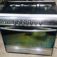 طباخ خمس مشاعل • فرن شغال • نضيف