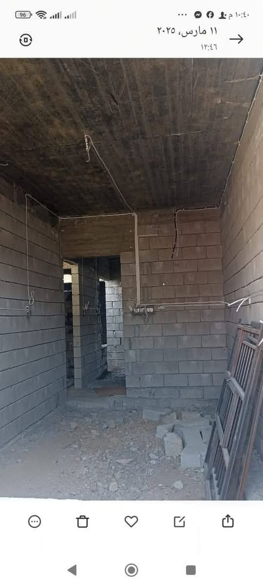 🏡 إعلان عقاري مميز | للبيع هيكل مساحة 100 متر 
​📌 التفاصيل:
​المساحة: 100 متر .
​التقسيم الداخلي: غرفة نوم + استقبال + هول + مطبخ + خدمات صحية.
​البنية التحتية: المجاري للمرحلة الأولى كاملة بالكامل.
​الموقع: الموصل  - الملايين الثانية مجمع عمر الطويل .
​💰 السعر: 39 مليون دينار عراقي (وبيه مجال للطيبين).
​📱 للتواصل والاستفسار:
يرجى الاتصال على الرقم ***********  أو المراسلة عبر الواتساب.
