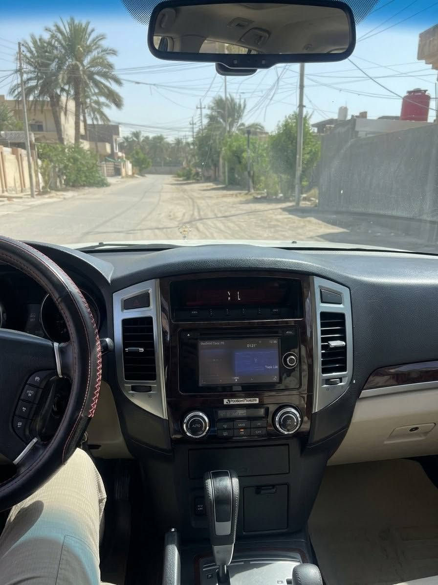 السلام عليكم 
للبيع باجيرو حبتور 2020 العلامه الذهبيه من السيارات الجديده والمامتعوبه مال بيت السياره بعده عله وضع الشركه السياره ماشيه 60 الف حقيقي بعده بحالة الزيرو بل نسبه لموديله رقم بغداد بسمي تحويل ثاني يوم تخم تاير قبل شهر شديته حداديه جديده تبريد ثلج مواصفات الحبتور معروفه محرك 3800 مكفول وكير مكفول والكشر كفاله عامه تجي وتشوف النضافه بعينك مكان بابل السعر 250 وبيه مجال 

للتصال ***********
