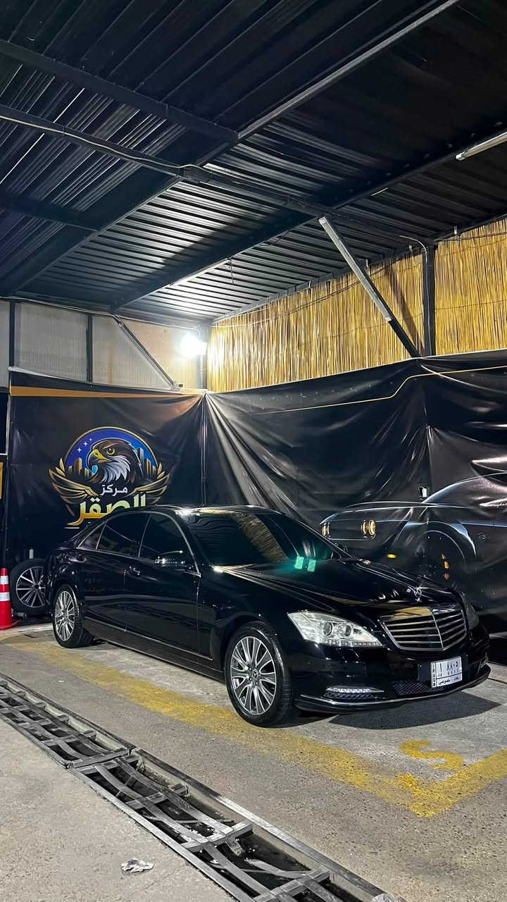 مرسيدس 2010 s350 فول كفالة عامة رقم بغداد شبه مميز رباعي بغداد
بوب شفط ناظور ليلي خمس بردات تدفئه تبريد كشنات كراسي كهرباء امامي خلفي جوبلس سيارة بحالة ممتازه مال جناي 
مكانة كربلاء 
السعر 220 وبي مجال
***********
