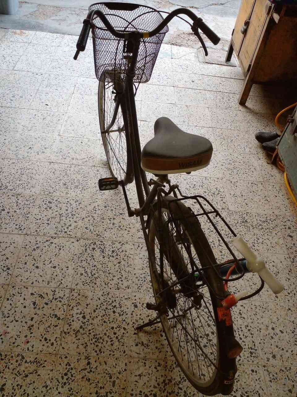السلام عليكم للبيع دراجه هوائيه ياباني السعر ٧٥الف دينار فقط بلا عمله ***********بغداد الامين قرب جامع الفرج
