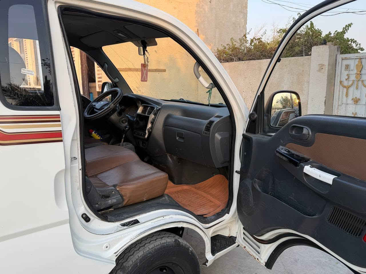 كيا موديل 19 سيارة جديده رقم واسط انگليزي لا ضربه ولا صبغ مكفولة ماعدى تكحيل بسيط بيهة وتبديل خطه سيارة جاهزة صدر هس توني مسوي مكينه مجفته ومكفولة من التنقيص كير مكفول واكسن رقم شاصي واضح تبريد تدفئه مال جناي برغي مانقصهة سيارة حيل جديده تجي وتشوف بعينك وشرط السونار تفحص وتقتنع وتشوف السونار الك يمي تحويل السيارة مصفره غرامات وضريبه مكاني كوت قضاء الحي ***********
