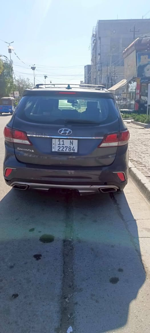 سنتافيا 2017 محرك 3500
6 سلندر 7 راكب جاردة بنيد وصفحة حادثها باب وجاملغ 

تبريد خير من الله صدر جديد تحويل ثاني يوم السعر 140 وبيها مجال ***********
