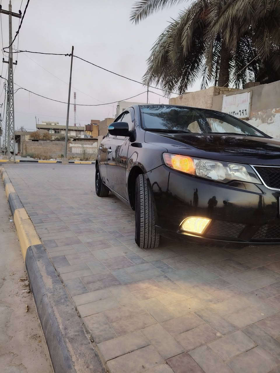 سلام عليكم فورتي موديل ١٠ وارد كوري مكينه ١٦٠٠ ابلادي رقم انكليزي الجديد سنويه لل٣١ اباسمي كير مكينه وتبريد مكفولات صدر امامي وخلفي جديد تخم تاير جديد غرفه مدوشمه جديد سياره جاهزه اي نقص مابيهة سياره بيها قطع صبغ ابيع احزام مكان السياره واسط العزيزيه معروضه ٧٤وبيهه مجال بسيط للاستفسار ***********
