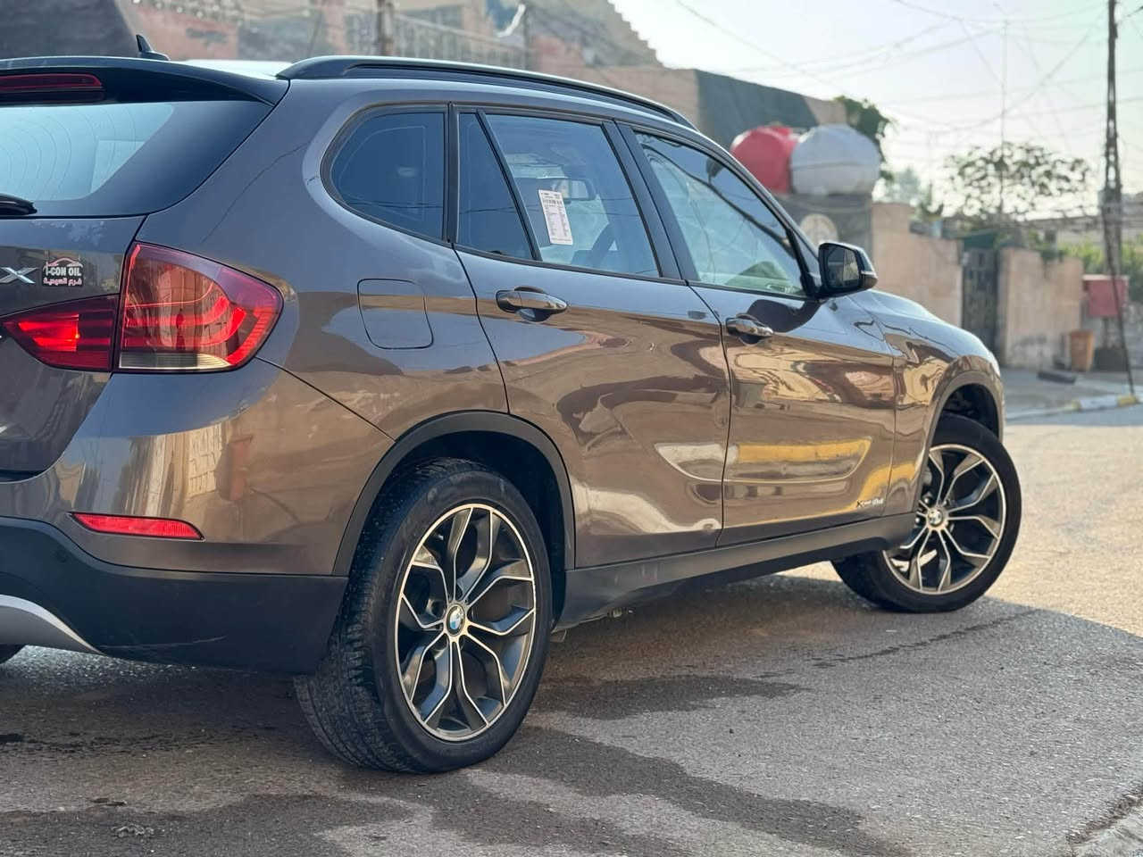للبيع او مراوس
BMW _X1_2013  _X_drive
ديزل محرك N47 ديزل توين تيربو 
اقتصادية 
كير 8 نمر  3 وضعيات قيادة 
كشنات تدفئة   جلد
تبريد ثلج 
حدادية امامية جديدة 
تخم تاير جديد
صيانة جديدة لمنظومة الكاز 
السيارة باسمي 
سنوية جديدة 
حادثها راجعة عليها سيارة  الدعامية وخشم البنيد
وملاحظات صغيرة  باب السايق 
ترايها وين متريد
السعر115 ورقة  وبيها مجال  بسيط 
مكانها _ ديالى _بعقوبة
بيها نقوصات بسيطة 
للاستفسار اكثر الاتصال على الرقم 
‏‭***********‬
موجود واتساب
