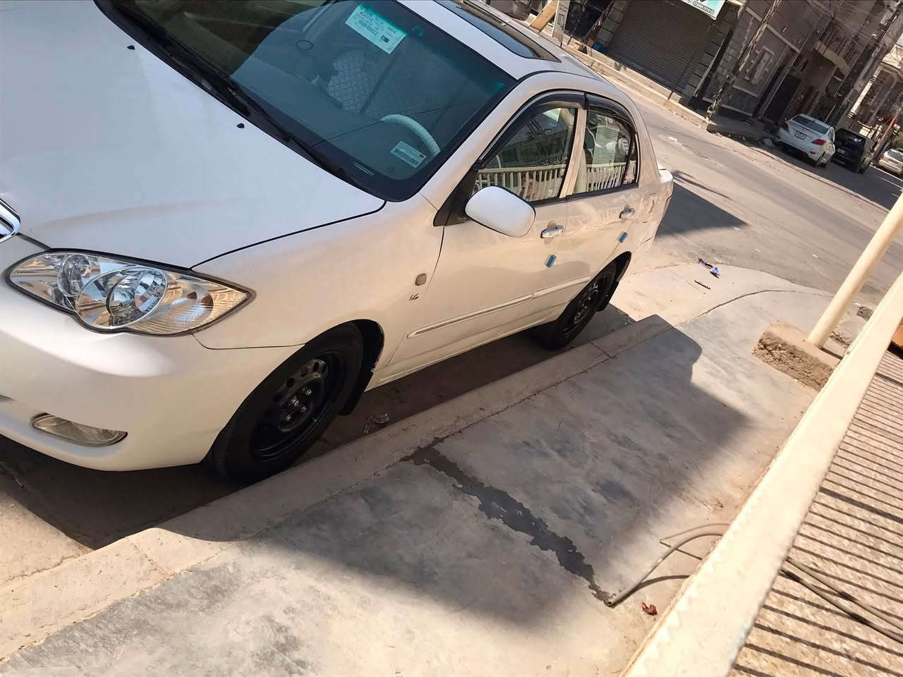السلام عليكم سيارة  BYD F3للبيع بل اقصاد 
كير ومحرك لانسر سيارة تبريد ثلج تخم تاير سياره جاهزة عل اخر حباية بدون ضربة بيها صبغ اماكن بصيطة مكاني البياع***********
