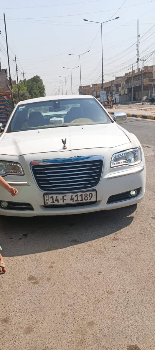 للبيع اوباما موديل 2011 بيها جاملغ خلفي وبيها صبغ حزام محرك 3600 حجم مكينه كير تبريد جاهز العنوان بغداد الحسينيه السعر 115 وبيها مجال قليل رقم بصره دولي *********** بيها كم قطعه صبغ ابيع حزام
