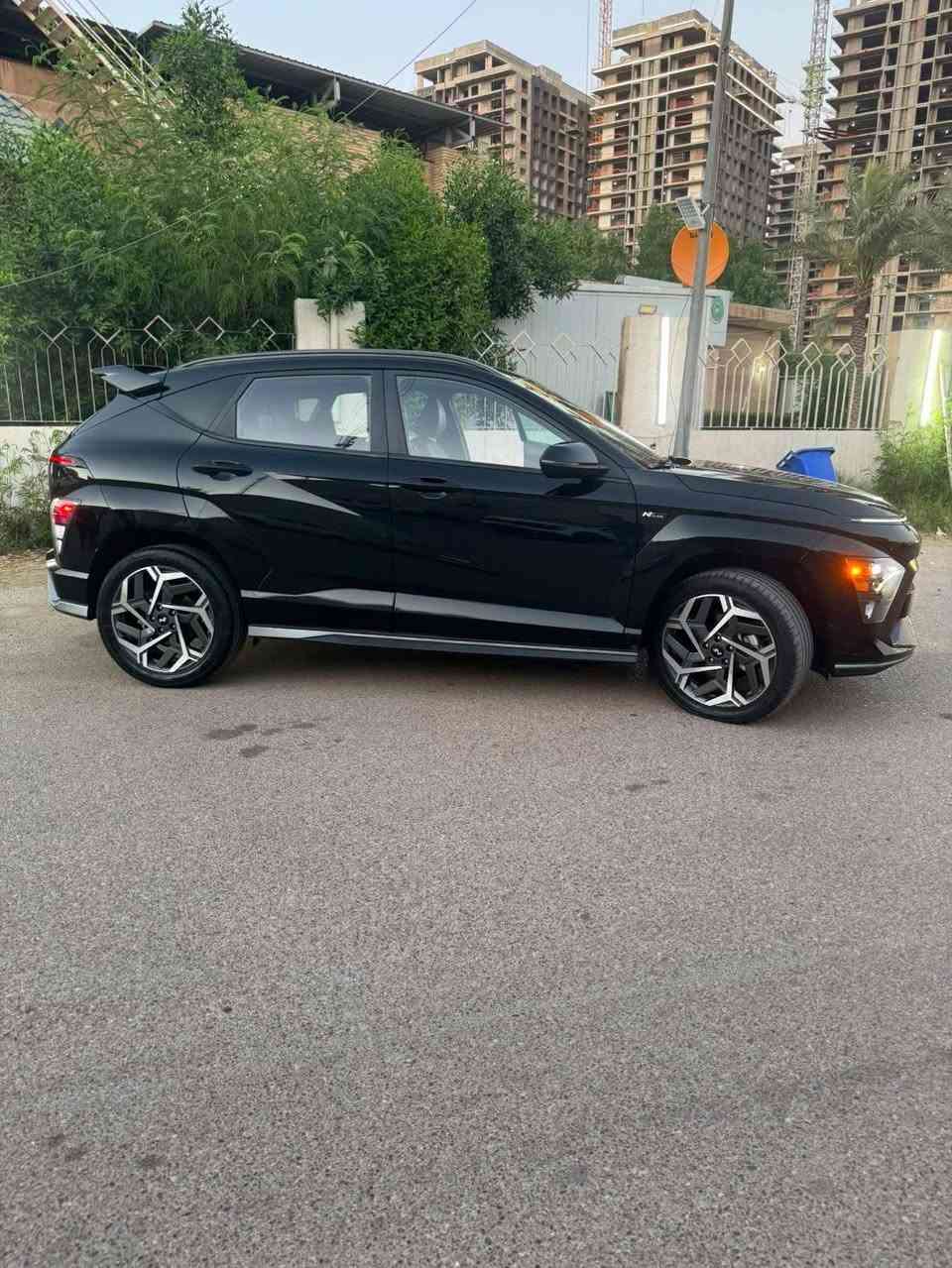 🔥 للبيع Hyundai Kona N Line 2024 🔥

بسم الله الرحمن الرحيم

🚀 كونا N Line موديل 2024
🇺🇸 وارد أمريكي

🔴 محرك 1.6 تيربو
⚡ 190 حصان
⚙️ گير 8 سرعات أوتوماتيك
🚙 دفع رباعي AWD — فور ويل
🏎️ وضعيات قيادة: أوتو / دايناميك / سبورت / كومفورت / كفاءة
🛞 ويل N Line قياس 19
🌙 فتحة سقف
🔊 نظام صوت Bose مميز
📱 شاشة 12.3 إنچ
🎛️ شفتات خلف الستيرن
🔥 مقاعد أمامية مدفأة
📱 شحن لاسلكي للموبايل
❄️ تكييف أوتوماتيك

🛡️ أنظمة أمان ومساعدة السائق:
✅ نظام مراقبة النقطة العمياء
✅ نظام المحافظة على المسار
✅ نظام متابعة المسار
✅ مثبت سرعة متكيف
✅ نظام تحذير وتجنب الاصطدام الأمامي
✅ نظام التحذير من حركة المرور الخلفية
✅ نظام المساعدة على القيادة بالطرق السريعة
✅ كاميرا خلفية
✅ حساسات خلفية

✨ داخلية N Line رياضية
✨ لمسات N Line الحمراء
✨ سيارة اقتصادية وقوية بنفس الوقت
✨ مواصفات عالية ومميزة

📍 الموقع: بغداد — اليرموك
📏 الممشى: 53,000 كم

💰 السعر: 168 ورقة 💵

📞 للاستفسار:
*********** ديوانية, القادسية
