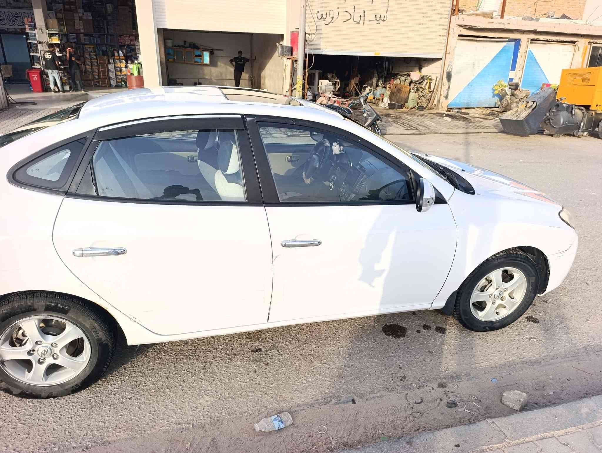 النترا 2011 خليجي 
اربيل سنوية نافذة تحويل او وكالة 
1600 دكشن عالي 
مكينة وكير نضيفات جداً 
تبريد ثلج تخم تاير حدادية 80٪ 
الضرر اربع قطع  والباقي كفالة 
فول عدة البصمة جاهزة من كلشي ماعايزة برغي 
السعر 87$ وبيها مجال 
مكاني النجف الاشرف 
*********** وبي واتساب
