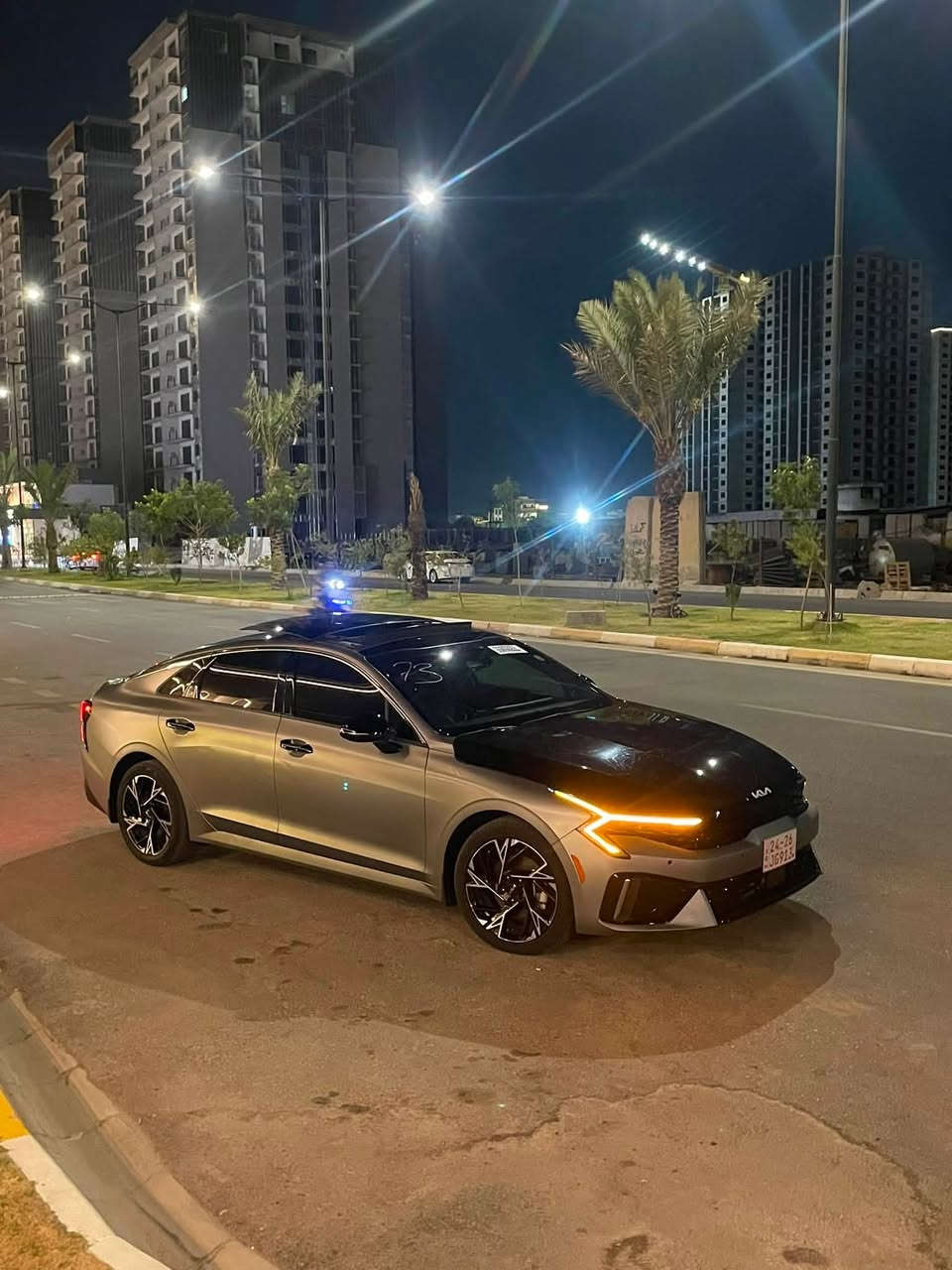 السلام عليكم 
كيا k5
موديل 2025
ماشي 30 ميل
حادث بنيد فقط صبغ 
موصفات
جيت لاين
داخل احمر جلد كشنات كهرباء 
تدفئه كشنات 
ستيرن رجاج  
رادر مامي خلفي جانبي
محرك 2500تنفس طبيعي 
رقمي ***********
مكاني بغداد
