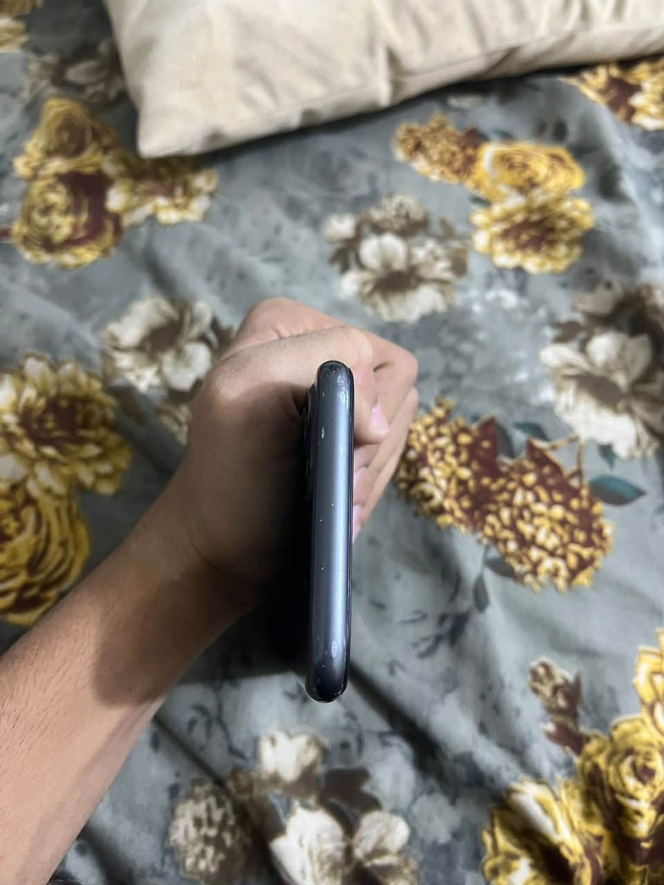 سلام عليكم جهاز ايفون 11عادي للبيع جهاز مكفول كفاله عامه فقط شاشته مبدله جهاز سعه 64كامراته فول جهاز كله مفول بطاريه 80مكاني الديوانية مركز حي المتقاعدين سعره185رقم ***********🖤
