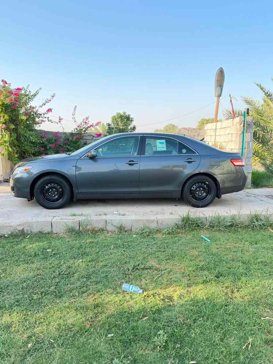 كامري ٢٠١١ امركي كلين بدون صبغ تصال ***********
