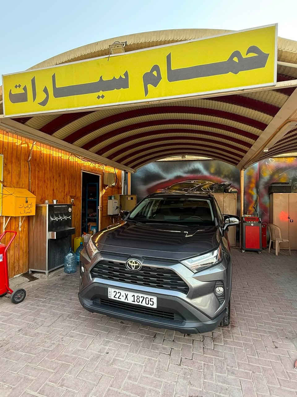 سلام عليكم
راف 4 2023 مواصفاات XLE 
ماشية 62000
السيارة كلين تايتل
المواصفات:
الكاميرا الخلفية
8 وسادة هوائية
أبل كاربلاي
مقاعد كهربائية
التشغيل عن بعد
مصابيح زينون الأمامية
مقاعد الصف الثالث
رادار
مراقبة النقطة العمياء
شاحن لاسلكي
المصابيح الأمامية ليد
كشافات ضباب
أندرويد أوتو
زر التشغيل
مثبت السرعة
انارة LED كاربون فايبر داخلي 

التحكم الإلكتروني في الثبات
قفل مركزي للأبواب
ABS
مستشعر وقوف
شاشة

والسعر اتصل على الرقم
***********
