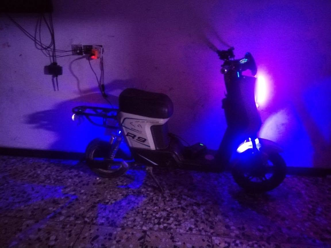 السلام عليكم دراجه R9 2026 بطاريات جديده ٥ بطاريات ونلي ٣٢ بك خلفي ٤ نمر سرعتها ١٢٠ السعر ٣٥٠ ألف قفل الرقم ***********

