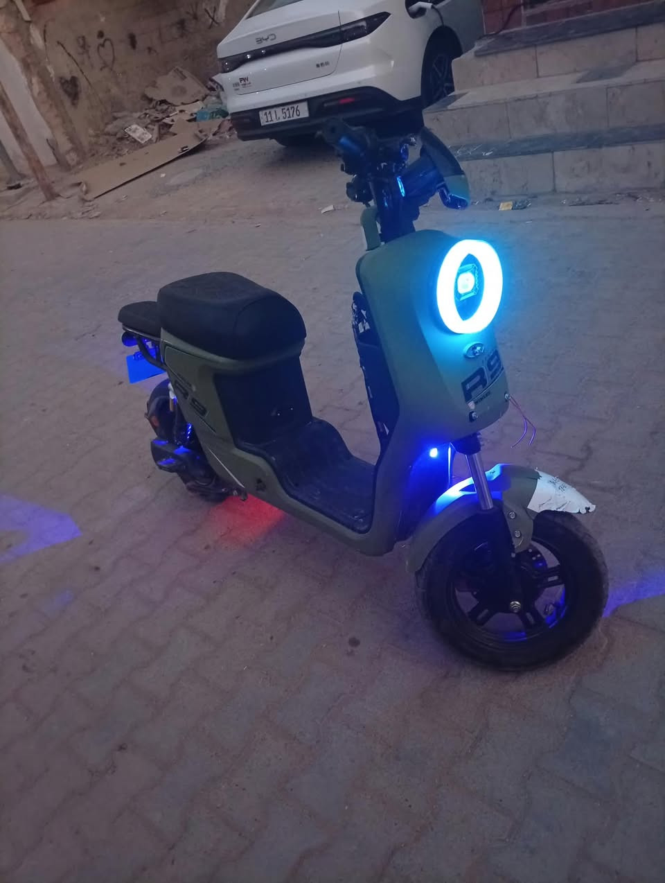 R9 ٢٠٢٦ • ٦ بطاريات • لون زيتوني نادر