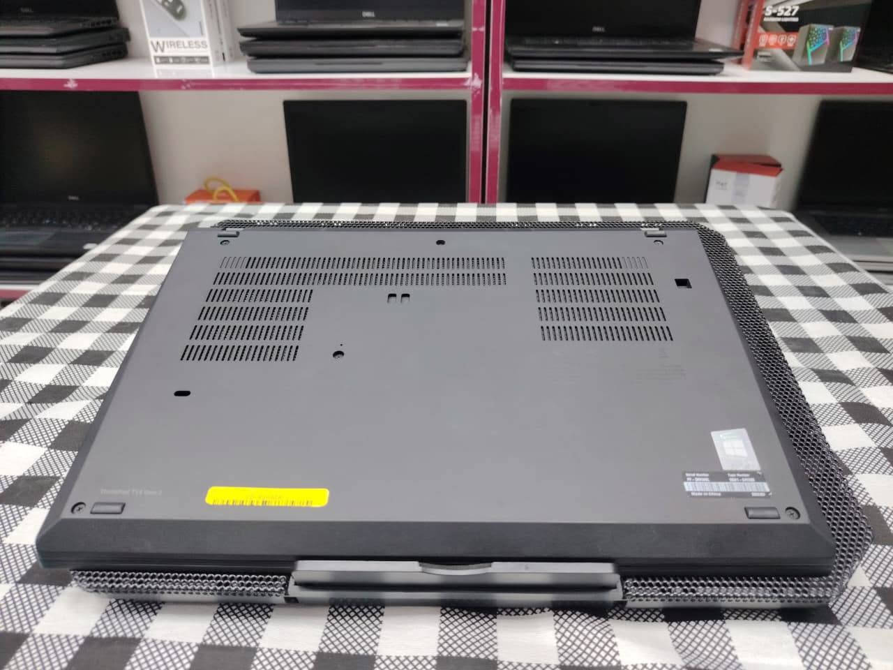 شاء الله عالنظافة 😍✨
Lenovo ThinkPad T14 G2 قطعة مرتبة ونظيفة، مناسب للدراسة، الشغل، البحوث والاستخدام اليومي بكل سلاسة 💻

إذا تريد لابتوب عملي، خفيف، واعتمادي ويخدمك سنين، اخذ لينوفو

🔹 المواصفات:
• Intel Core i5_11جيل_G7فئة

• RAM 8GB قابلة للتطوير

• SSD 256GB M.2 قابل للتطوير

•حجم شاشة 14 إنج FHD

•كرت شاشة داخلي Intel Iris Xe Graphics 4GB

✨ الجهاز مفحوص بالكامل وجاهز للاستخدام.

🎁 ويجي وياه:
✅ شاحن أصلي
✅ حقيبة
✅ ماوس
✅ ماوس باد
✅ تفعيل Windows 11 مجاناً
✅ تنزيل Office والمتصفحات ومواقع التواصل مجاناً
✅ فورمات ودعم ويندوز مجاناً لمدة سنة

🛡️ ضمانك وراحة بالك:
• 14 يوم ضمان استبدال بحال ظهور أي خلل
• ضمان صيانة لمدة 3 أشهر
• تگدر تفحص الجهاز أمام المندوب عند الاستلام
• فحص كامل قبل الإرسال
• تغليف احترافي وآمن
•السعر 330 الف
📍 بغداد – الأمين الثانية

📱 للطلب والاستفسار عبر الواتساب:
***********

📩 راسلنا على واتساب، وإذا هذا الموديل ما يناسب احتياجك، أي نوعية ببالك نوفرها إلك.

