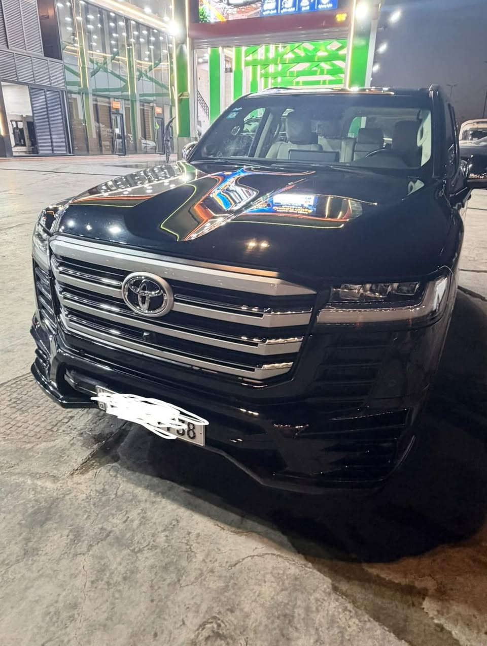 لاندكروز SAS 2024 -vx -Twin Turbo
توين توربو ، رقم بغداد ،  كفالة عامة
3 رصعات فقط ومسحوبات PDR وموضحة بلسونار
ماشية (72000)
مغلفه سياره (PPF)
صيانتها وتبديل دهنها فقط شركة SAS
المواصفات 1/1
* كشنات تدفئة تبريد (امامي وخلفي)
* كشنات جلد وكهرباء مع خزن ميموري
* كامرة امامي خلفي
* رادار امامي خلفي ( مانع اصطدام)
* جنطة كهرباء + الكشنات الخلفية كهرباء
* تشغيل عن بعد  
* سلايت 
* شاشات خلفية + شاحن لاسلكي
* تحكمات
* كاملة عدتها وغراضها كاملات ممفتوحة بدون اي نقص 
السعر (70000 ) وبيها مجال
بأسمي رقم بغداد تحويل ثاني يوم
الاستفسار ***********
اتصال او واتساب
