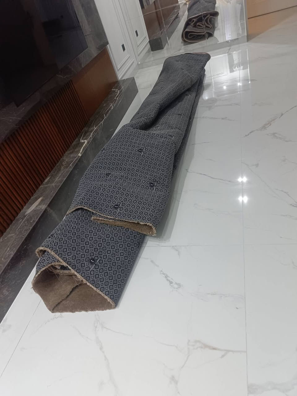 اتسلام عليكم غراض جديد كلش شديد الكاربت 7×6 بيع مستعجل مكان اربيل سيدو بارك ***********وساب
واذ بس عل رصيد***********
