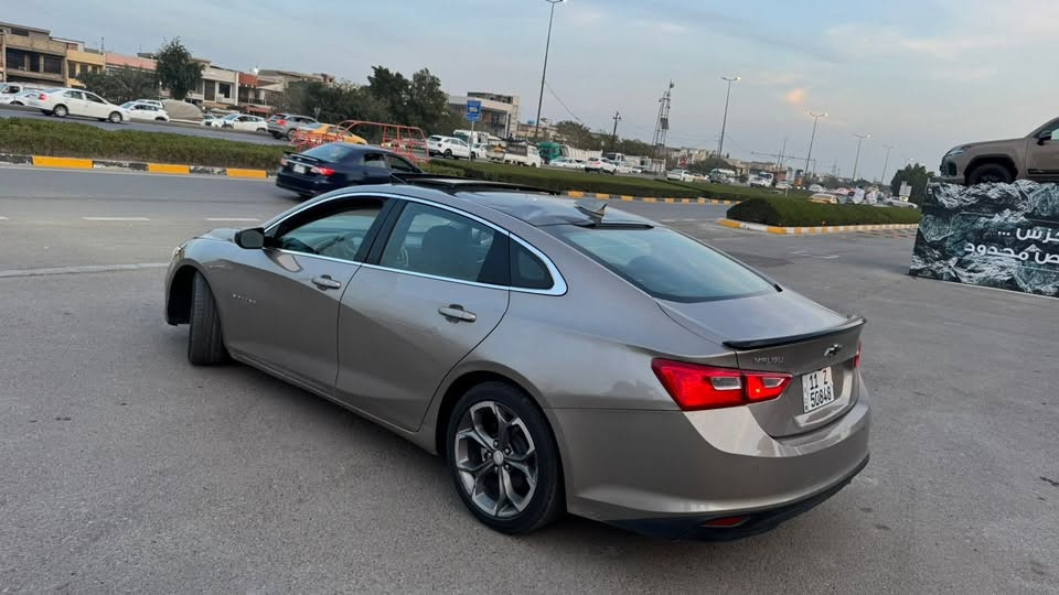 سلام عليكم : للبيع فقط ماكو بهيج سعر ابد .
ماليبو موديل ٢٤ ماشية ١٩ الف ميل قابل للزيادة بعدها جديدة ضررها خفيف ٣ طخات بيها صبغ ..

بجم كبس رقم بغداد / مكانها حي الاعلام ***********

بيها رصعات بالقمارة تروح بارد شرط .. والگير اجه مفتوح من امريكا بس مكفول سعرها : ١١٩ ورقة قفل قفل 🔐 

مواصفاتها : بانوراما // قيادة ذاتية // تحديد مسار // توقف ذاتي // تنبيه حوادث داتا شو // تبريد قطعتين // تدفئة كشنات // سايد بريك بصمة // حساسات خلفية // لايت عالي اوتو
