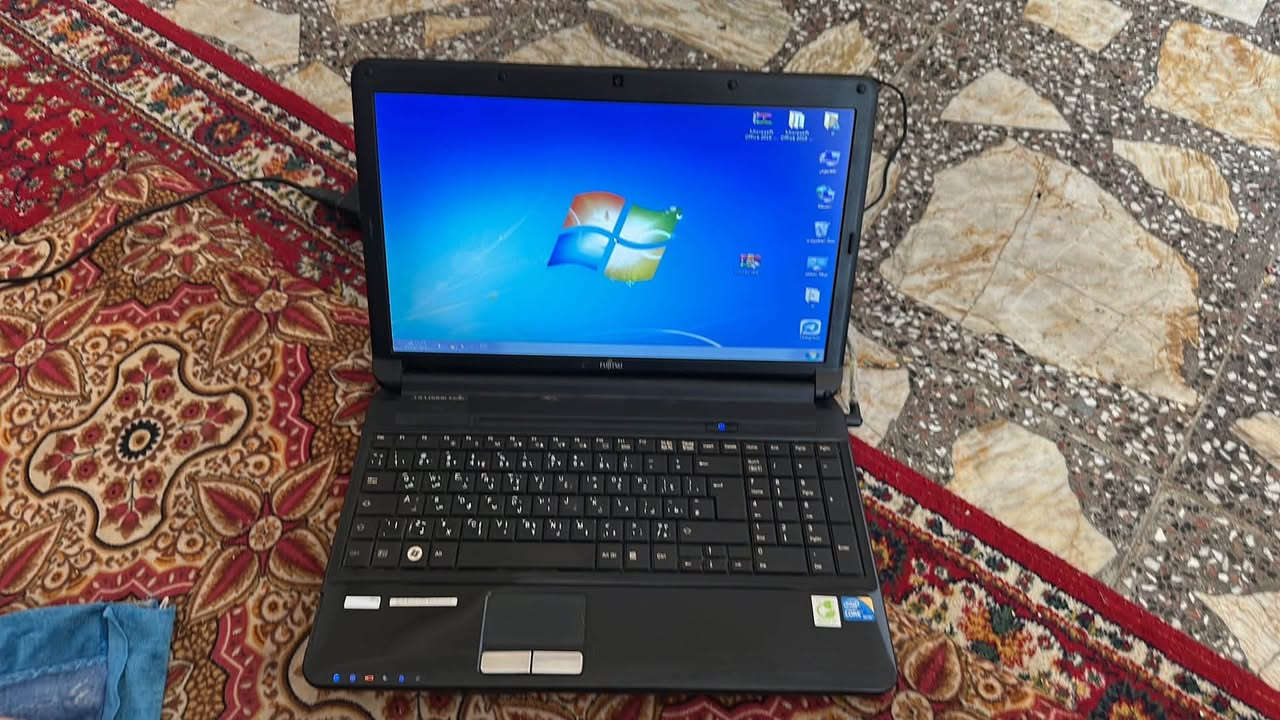 لابتوب للبيع نضيف كلش وشغال ومابي شي بس بطاريه ضعيفه كبل طفي بطاريته اب 20 الف مابدلت اريد ابيع سعره 75 مواصفات كوراي 3 ماعرف ياجيل 
رام 4 
هارد مالتهه الاصلي 320 
الاستفسار  ***********

نص مكتوب في الصور:
- عرض المعلومات الأساسية حول الكمبيوتر إصدار Windows Windows 7 Ultimate Copyright © 2009 Microsoft Corporation. All rights reserved. Service Pack 1 النظام تصنيف: تصنيف النظام غير متوفر المعالج: Intel(R) Core(TM) i3 CPU M 370 @ 2.40GHz 2.40 GHz الذاكرة المثبتة (RAM): ٤,٠٠ غيغابايت (٣,٨٠ غيغابايت مستخدم) نوع النظام: نظام التشغيل ٦٤-بت القلم واللمس: لا يتوفر إدخال باللمس أو بالقلم لشاشة العرض هذه إعدادات اسم الكمبيوتر والمجال ومجموعة العمل اسم الكمبيوتر: II-PC اسم الكمبيوتر بالكامل: II-PC وصف الكمبيوتر: مجموعة العمل: WORKGROUP تنشيط Windows تم تنشيط Windows معرف المنتج: ٠٠٤٢٦-OEM-8992662-00006 تغيير الإعدادات طلب برامج Microsoft الأصلية معرفة المزيد عبر إنترنت.