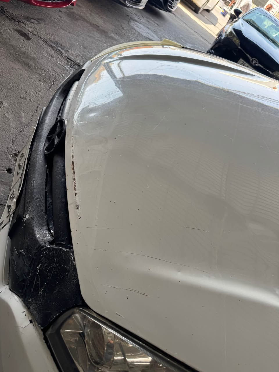 جاك موديل ٢٠١٣ 
سيارة بدون صبغ بيها تعديل بارد راس بوند 
كيو محرك بشرط سيارة كير عادي جام كهربائي و كاميرة سيارة ٩٥٠ الف عليه غرامات نزل سعر و سعر ٤٥ ورقة و مجال مكان سيارة دهوك *********** دهوك, العراق
