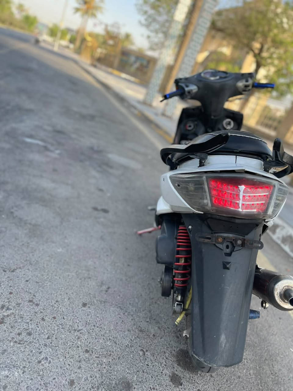 سلام عليكم شباب دراجه سكنس فحل امزود
صارنصه وزه ام الخطبوط 

قبق جوزه 

يدات 

صدر 

فج ابرمبو 

ويل انسي واي 

كور بصمه او قباقه كور 

قبق فلاوين 

كلجات دوشي 

قطره مال دهن 

او صره مال دهن 

ستان بوش 

كشن رياضي 

قبق شاصي

دشبول 3 الوان 

سلف رياضي 

جويتر كوسو

الدراجه مليانه تزوي 

او بعد بيها الدراجه شلعه او معدل اي فلشن او جاملغ موجود سعر 850 او بها مجال حك جيتك

الرقم***********

العنوان بغداد حي سلام طوبجي ￼
